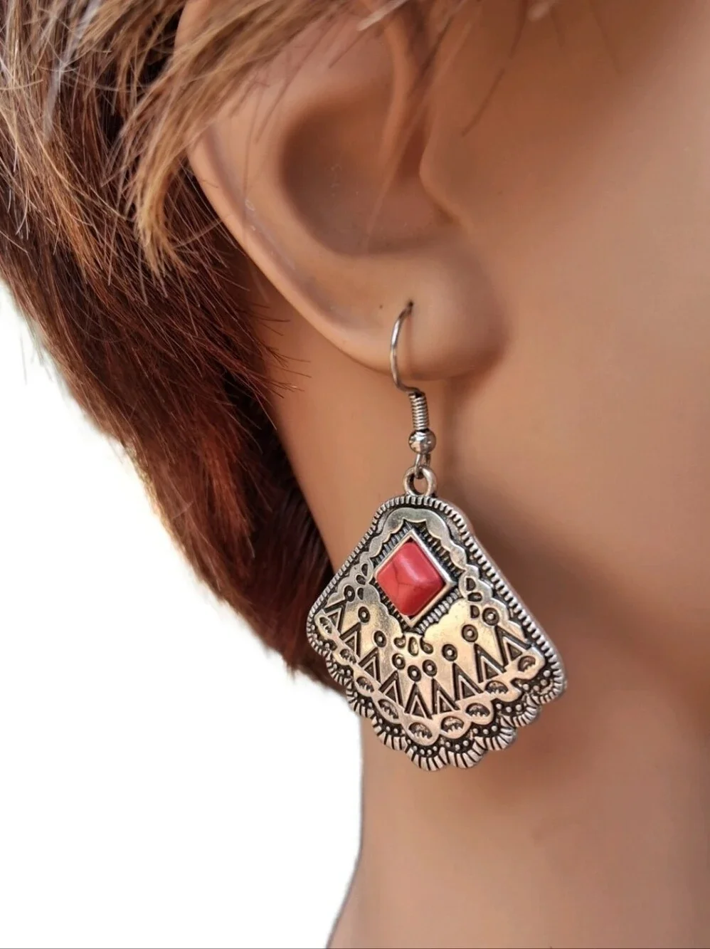 ​Western Silvertone Antique Fan Dangle Earrings with Red Stone Accent